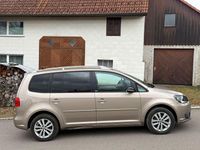 Gebraucht VW Touran Style 140 PS (102 kW) 2011 Braun Van / Kleinbus