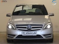 Gebraucht Mercedes B200 156 PS (114 kW) 2012 Silber Van / Kleinbus