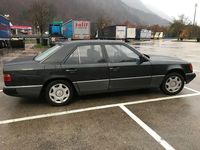 Gebraucht Mercedes 200 75 PS (55 kW) 1992 Schwarz Limousine