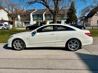 Gebraucht Mercedes E200 AMG line 184 PS (135 kW) 2011 Weiß Coupé