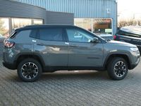 Gebraucht Jeep Compass 179 PS (131 kW) 2024 Grau SUV