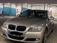 Gebraucht BMW 320 184 PS (135 kW) 2011 Beige Kombi