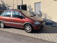 Gebraucht Opel Zafira Comfort 101 PS (74 kW) 2001 Braun Van / Kleinbus