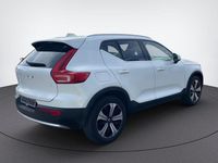 Gebraucht Volvo XC40 Plus 211 PS (155 kW) 2022 Crystal white / metallic SUV