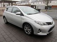 Gebraucht Toyota Auris Hybrid Edition 99 PS (72 kW) 2013 Silber Limousine