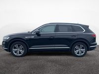 Gebraucht VW Touareg Basis 231 PS (169 kW) 2020 Deep black perleffekt SUV