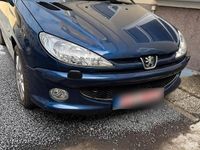 Gebraucht Peugeot 206 CC 108 PS (79 kW) 2005 Blau Cabrio