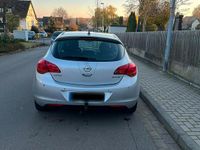 Gebraucht Opel Astra 101 PS (74 kW) 2010 Silber Limousine