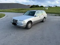 Gebraucht Mercedes 200 136 PS (100 kW) 1995 Silber Kombi