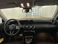 Gebraucht Mercedes CLA200 150 PS (110 kW) 2022 Nachtschwarz Kombi