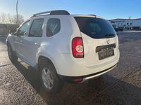 Gebraucht Dacia Duster 105 PS (77 kW) 2011 Weiß Van / Kleinbus