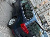 Second-hand VW Sharan 140 CP (102 kW) 2011 Albastru Monovolum