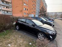 Gebraucht Ford Focus Cool & Connect 101 PS (74 kW) 2021 Schwarz Kombi