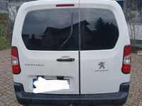 Gebraucht Peugeot Partner 159 PS (116 kW) 2020 Weiß Van / Kleinbus