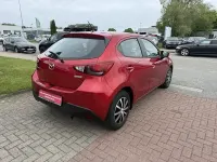 Używany Mazda 2 90 KM (66 kW) 2015 Czerwony Hatchback