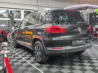 Gebraucht VW Tiguan Trendline 122 PS (89 kW) 2015 Schwarz SUV