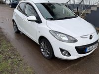 Gebraucht Mazda 2 Center-Line 84 PS (61 kW) 2012 Weiß Kleinwagen