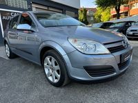 Gebraucht Opel Astra Enjoy 105 PS (77 kW) 2004 Silber Limousine