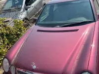 Gebraucht Mercedes E220 95 PS (69 kW) 1996 Rot Limousine