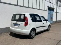Gebraucht Skoda Roomster 69 PS (50 kW) 2009 Weiß Van / Kleinbus