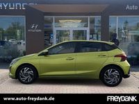 Gebraucht Hyundai i20 Trend 101 PS (74 kW) 2025 Lucid lime Kleinwagen