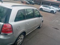 Gebraucht Opel Zafira 110 PS (80 kW) 2006 Silber Van / Kleinbus