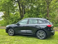 Gebraucht Ford Kuga ST-Line 150 PS (110 kW) 2024 Schwarz SUV