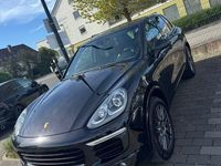 Second-hand Porsche Cayenne Platinum Edition 262 CP (192 kW) 2016 Negru SUV