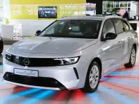 Gebraucht Opel Astra Elegance 131 PS (96 kW) 2024 Silber Kleinwagen