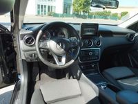 Gebraucht Mercedes A200 156 PS (114 kW) 2018 Schwarz Limousine