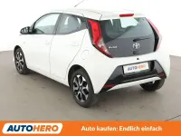 Gebraucht Toyota Aygo X-play 72 PS (52 kW) 2020 Weiß Kleinwagen
