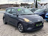 Gebraucht Hyundai i10 Trend 67 PS (49 kW) 2024 Aurora grey / met Kleinwagen