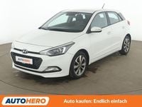 Gebraucht Hyundai i20 Comfort 75 PS (55 kW) 2018 Weiß Kleinwagen