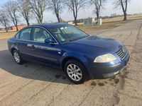 Gebraucht VW Passat Basis 102 PS (75 kW) 2001 Inkyblue perleffekt Limousine