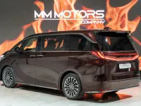Gebraucht Lexus LM350h 250 PS (183 kW) 2025 Rot Van / Kleinbus