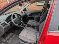 Gebraucht Ford Mondeo 115 PS (84 kW) 2000 Rot Kombi