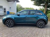 Neu Fiat 600 145 PS (106 kW) 2025 Mare grün (688) Limousine