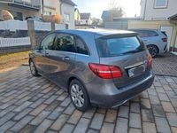 Gebraucht Mercedes B180 109 PS (80 kW) 2015 Grau Van / Kleinbus