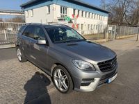 Gebraucht Mercedes ML250 AMG 204 PS (150 kW) 2014 Silber SUV