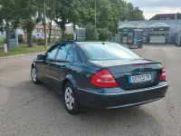 Gebraucht Mercedes E220 Elegance 150 PS (110 kW) 2005 Blau Limousine