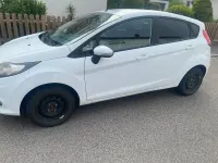 Gebraucht Ford Fiesta 80 PS (58 kW) 2011 Weiß Limousine