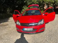 Gebraucht Opel Astra 90 PS (66 kW) 2010 Rot Kombi