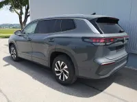 Neu VW Tayron Life 150 PS (110 kW) 2025 Delfingrau metallic SUV