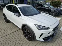 Neu Renault Austral Techno 148 PS (108 kW) 2026 Perlmuttweiß metallic, black SUV