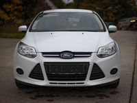 Gebraucht Ford Focus 101 PS (74 kW) 2013 Weiß Kombi