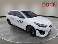 Neu Kia Ceed Spirit 140 PS (102 kW) 2025 Carraraweiss Kleinwagen