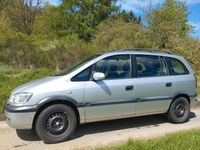 gebraucht Opel Zafira Bj 1999 noch TÜV bis 02/2025 Nichtraucher, tierfrei