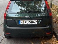 Gebraucht Ford Fiesta 69 PS (50 kW) 2005 Grün Kleinwagen