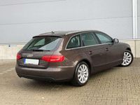 Gebraucht Audi A4 Ambiente 170 PS (125 kW) 2011 Braun Kombi