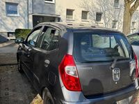 Gebraucht Hyundai i10 67 PS (49 kW) 2013 Schwarz Kleinwagen